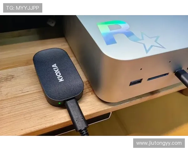 高性能电脑游戏固态移动硬盘推荐让你畅玩大作与提升存储体验